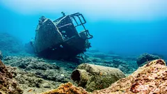 考古学者たちが300年ぶりに、1億3800万ドル相当の財宝を積んだ沈没船を発見した