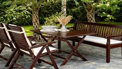 雨や湿気から屋外用家具を守る方法：簡単にできる6つのコツ