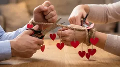 関係の危機：逃げ出すべきか、乗り越えるべきか？ 心理士が答える