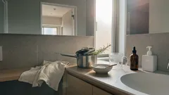 ローズマリーと重曹の白髪ケア、試す前に知っておきたいこと｜白髪の仕組み・作り方・注意点