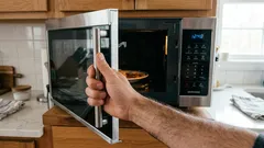 この食品を電子レンジに入れてはいけない――取り返しのつかない結果になる